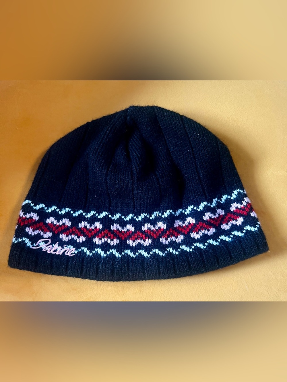 Vintage Women’s Dakine Winter Beanie in Black Pink Red and White
